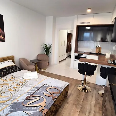 Daire Apartman Namestovo